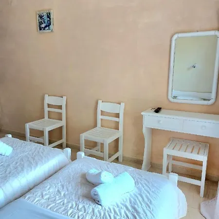 Athina Апартаменты *