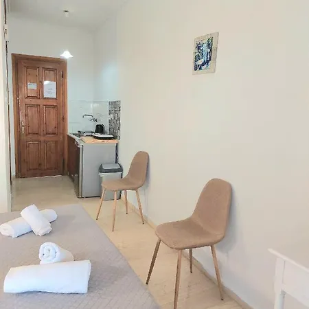 Athina * Аргаси